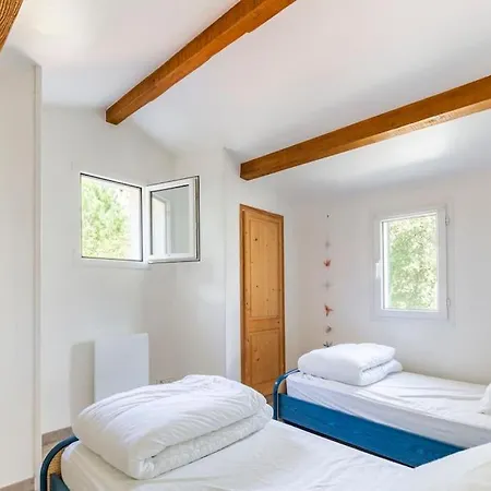 La Maison Des Epinouses Hotel *